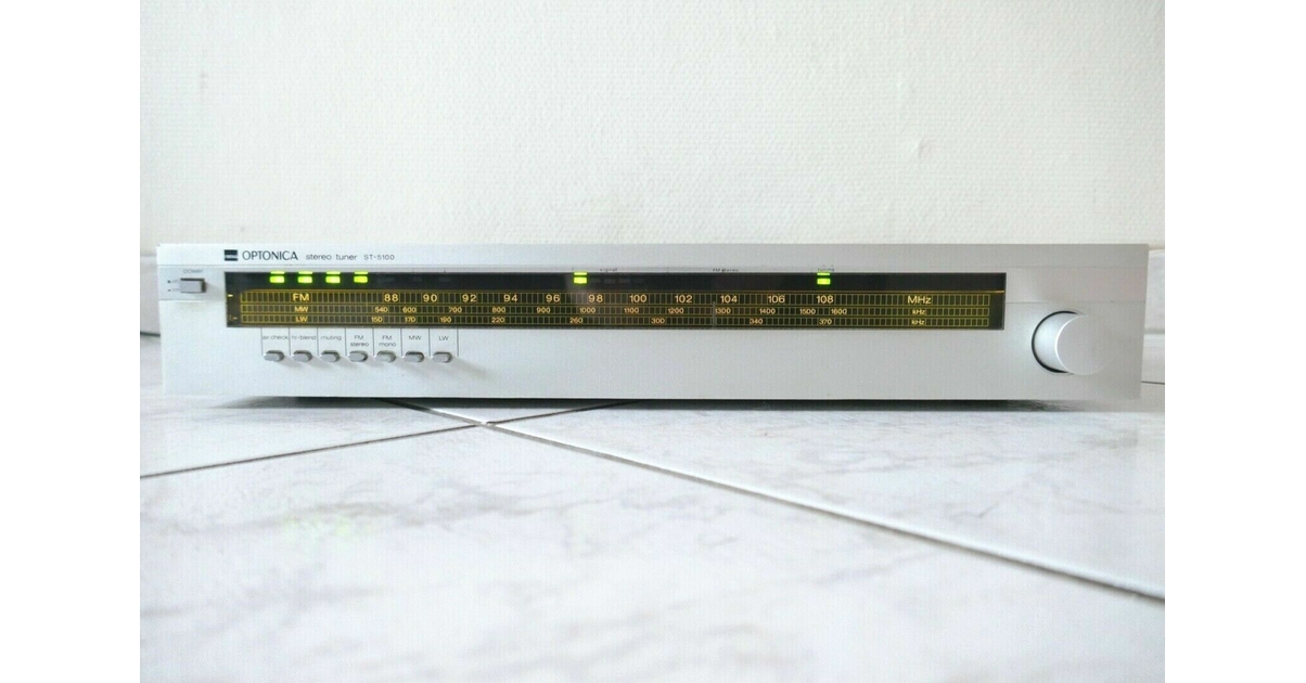 Optonica Sharp ST-5100 Stereo Tuner